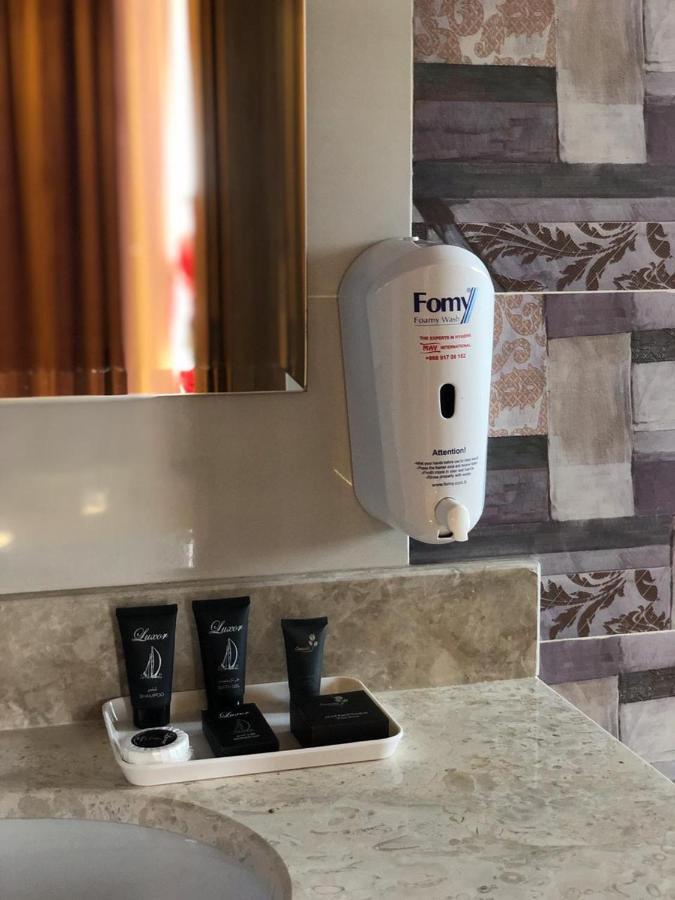 Diamond Star Hotel فندق النجمة الماسية Szíb Kültér fotó