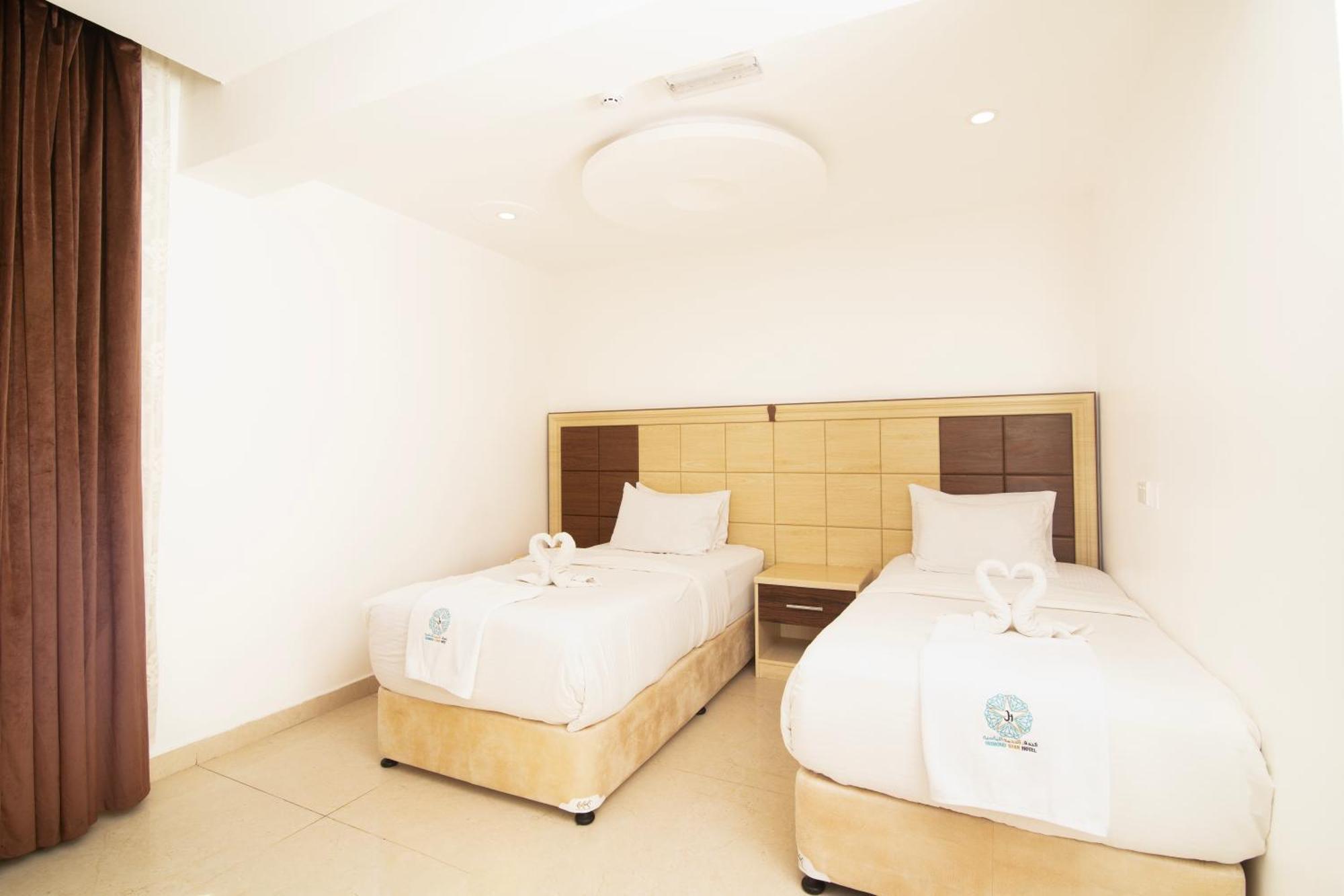 Diamond Star Hotel فندق النجمة الماسية Szíb Kültér fotó
