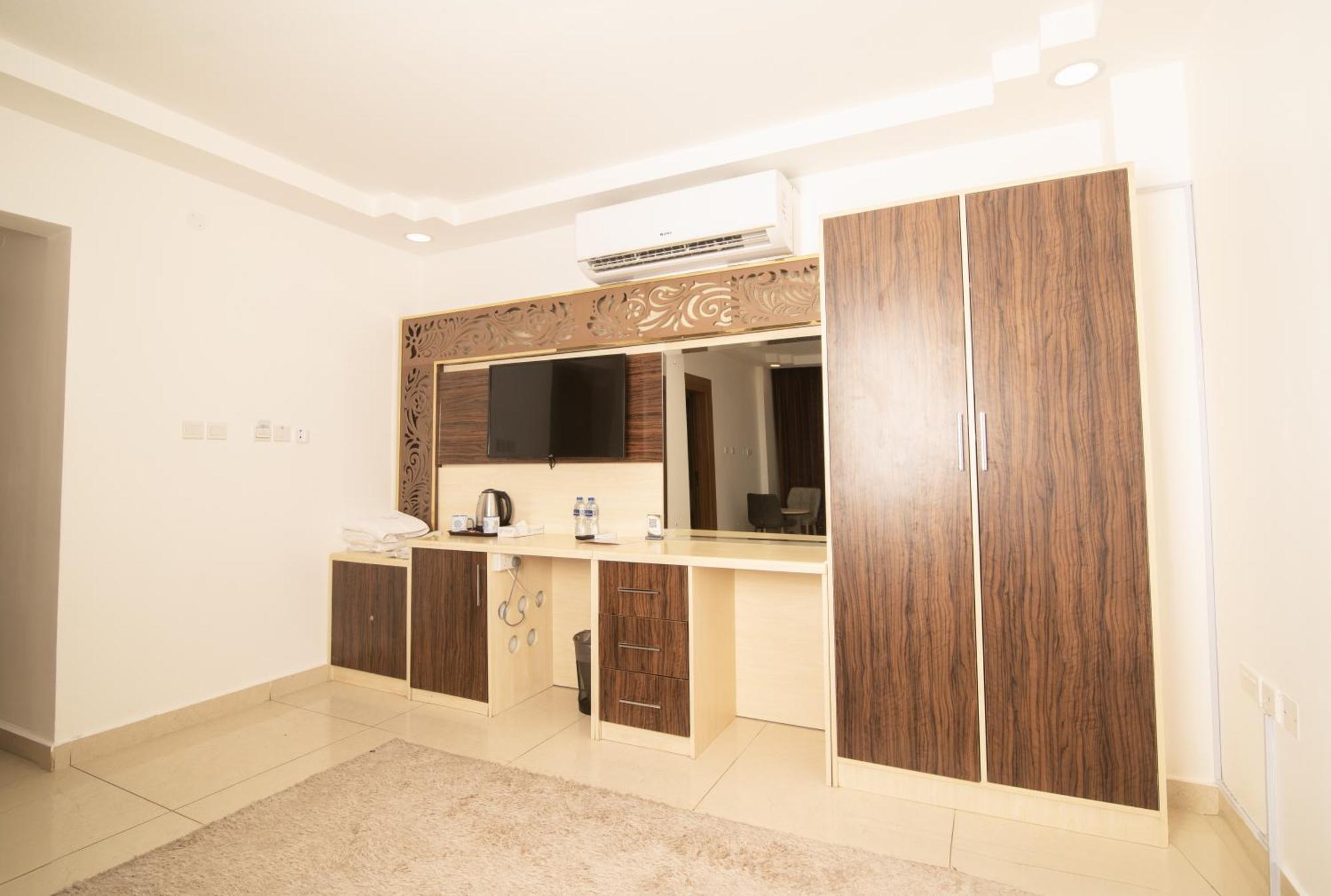 Diamond Star Hotel فندق النجمة الماسية Szíb Kültér fotó