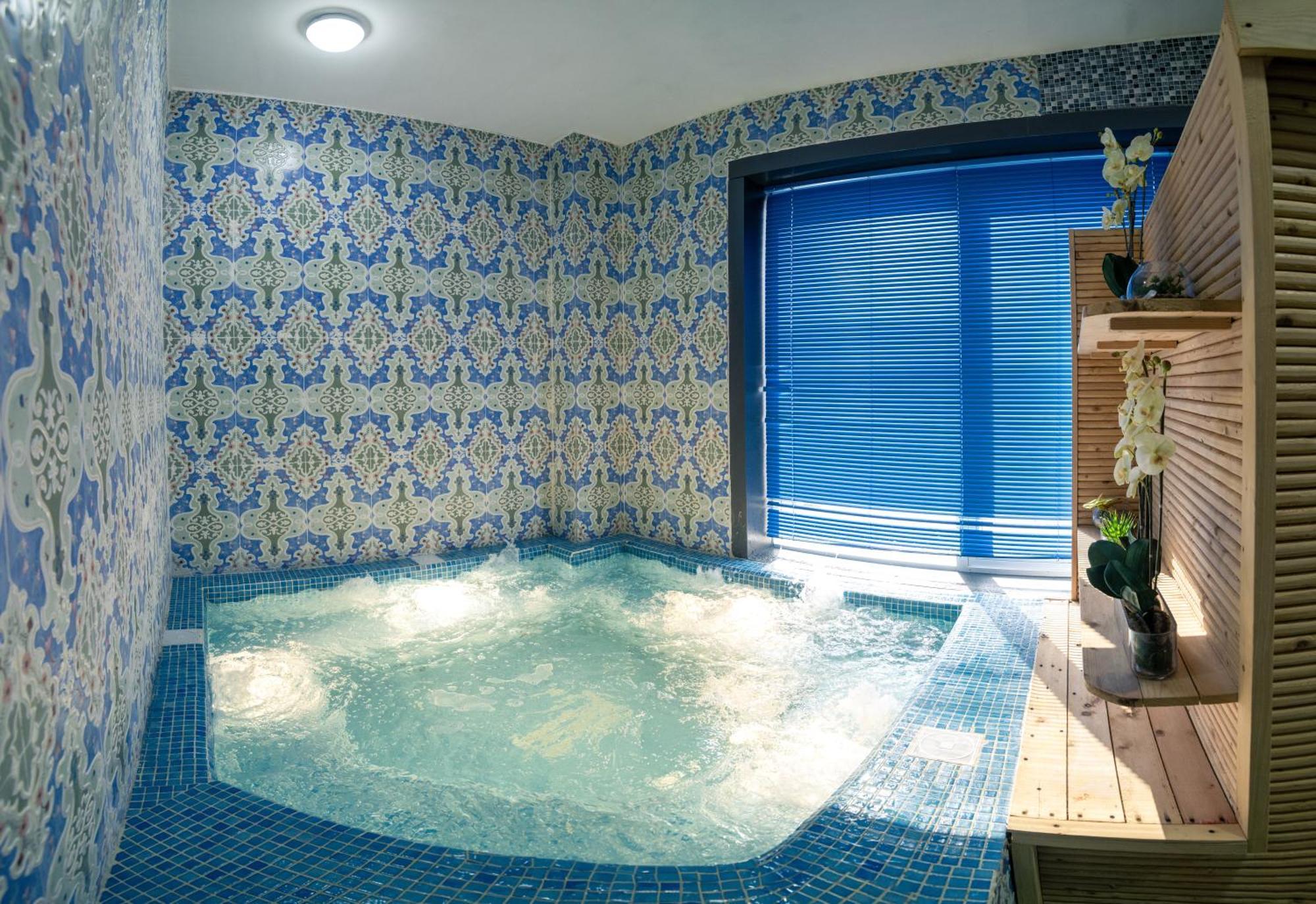 Diamond Star Hotel فندق النجمة الماسية Szíb Kültér fotó