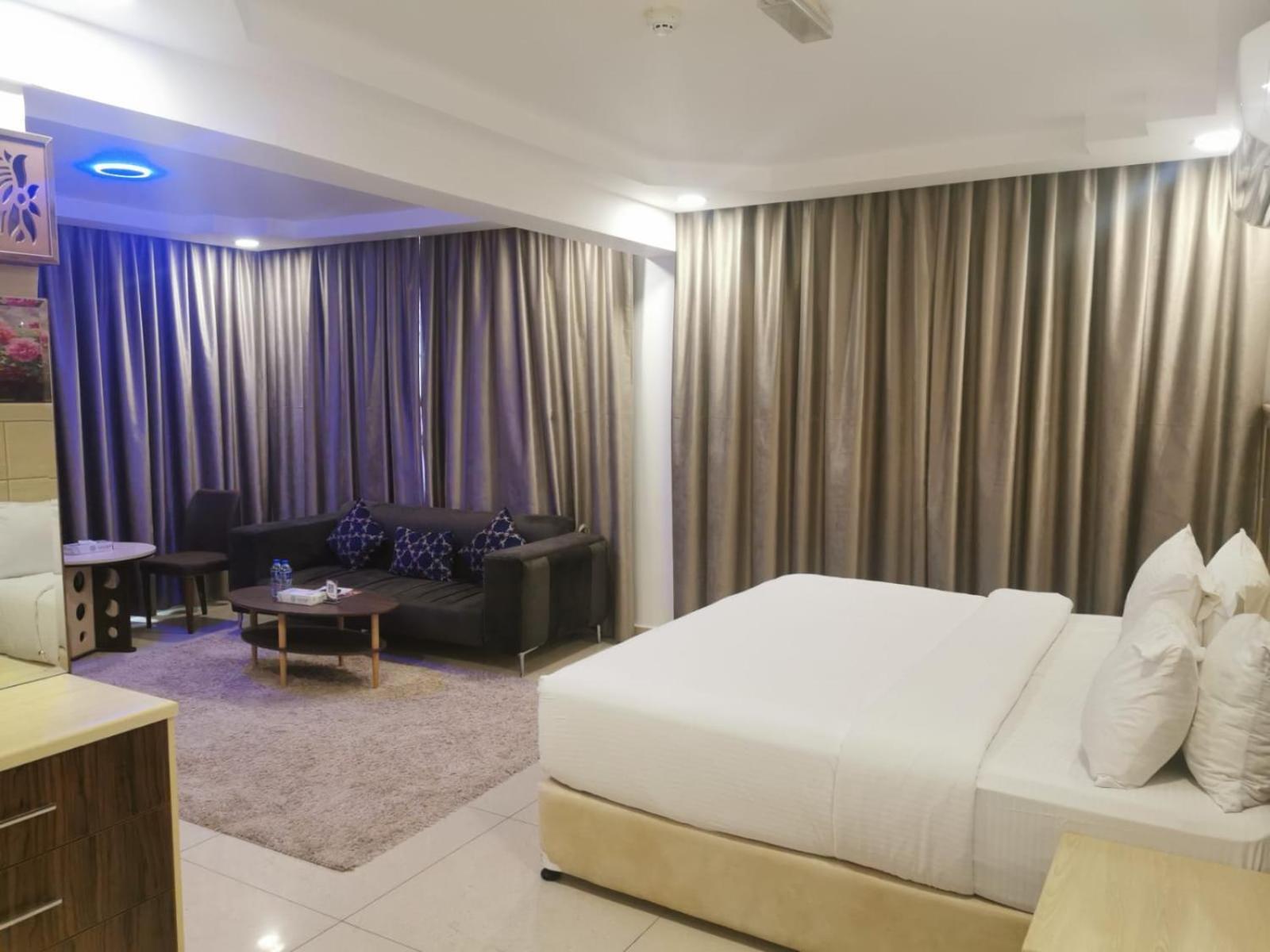 Diamond Star Hotel فندق النجمة الماسية Szíb Kültér fotó