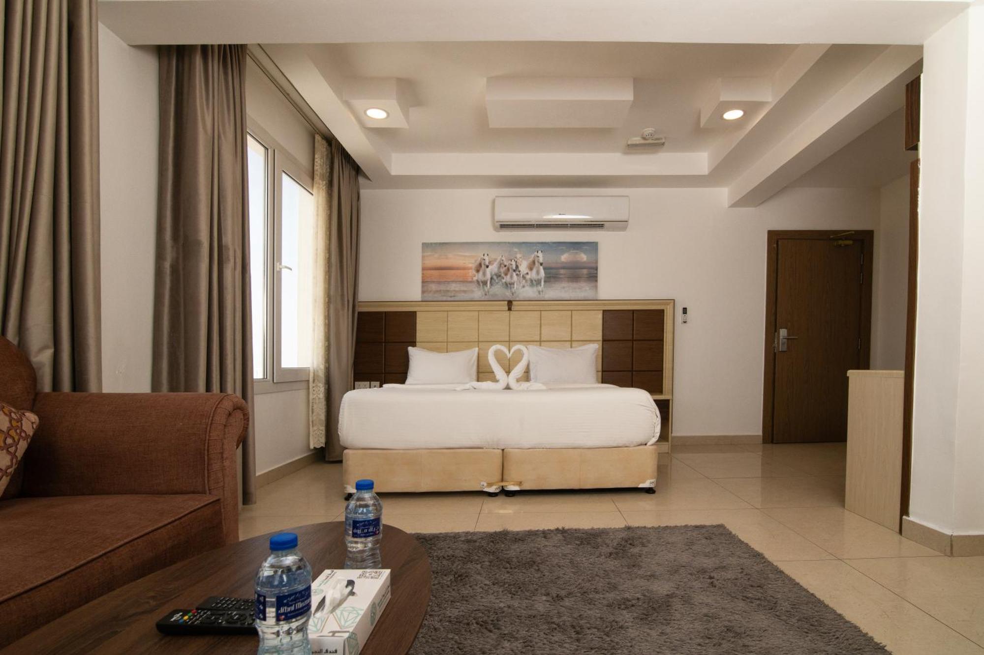 Diamond Star Hotel فندق النجمة الماسية Szíb Kültér fotó