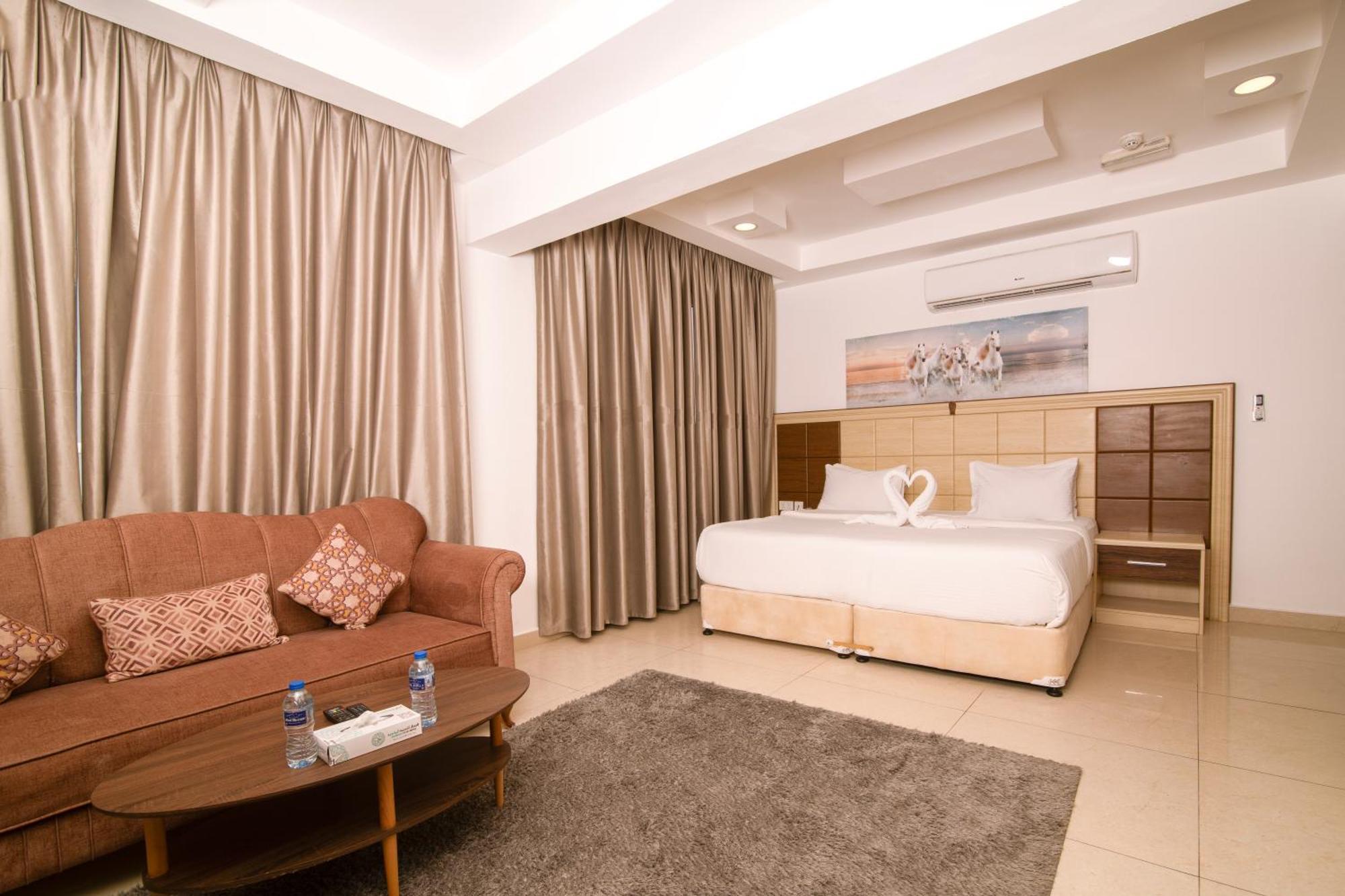 Diamond Star Hotel فندق النجمة الماسية Szíb Kültér fotó